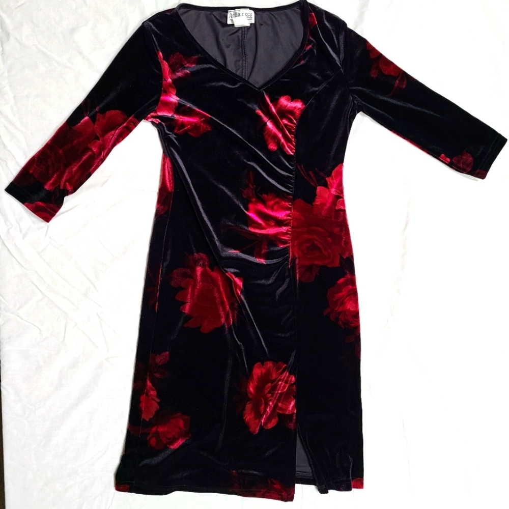 Robbie Bee Vintage Velvet Floral 90s Bodycon Dress